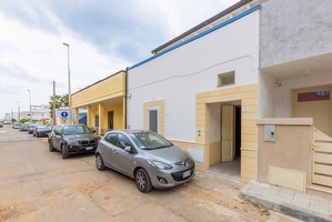 Appartamento con spazio esterno e con mare di sabbia a piedi. Lido Marini - Foto 4