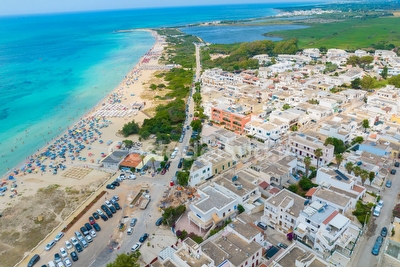 Appartamento con spazio esterno e con mare di sabbia a piedi. Lido Marini - Foto 30