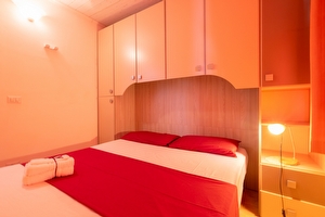 appartamento con spazio esterno centro e mare con sabbia a piedi. Lido Marini - Foto 10