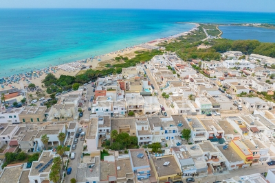 appartamento con spazio esterno centro e mare con sabbia a piedi. Lido Marini - Foto 23