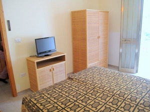 Appartamento tre posti con mare di sabbia nelle vicinanze. Torre Pali - Foto 12