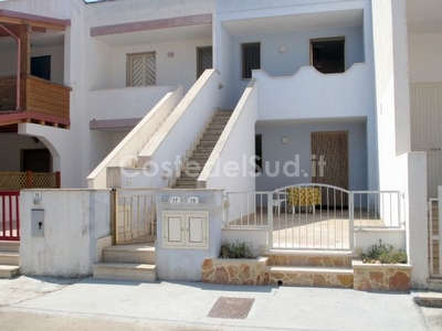 Appartamento tre posti con mare di sabbia nelle vicinanze. Torre Pali - Foto 2