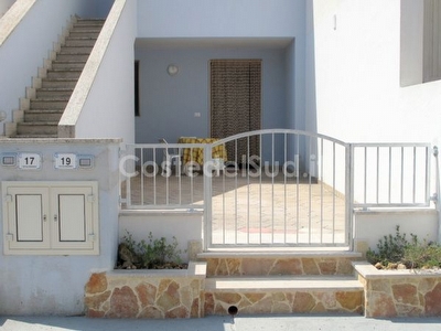 Appartamento tre posti con mare di sabbia nelle vicinanze. Torre Pali - Foto 3