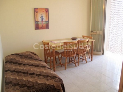 Appartamento tre posti con mare di sabbia nelle vicinanze. Torre Pali - Foto 6