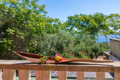 appartamento vista mare nel verde con ampi spazi esterne. Marina di Marittima - Foto 8