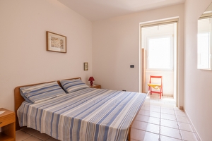 Appartamento con grande porticato centro e mare di sabbia a piedi. Lido Marini - Foto 11