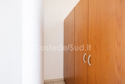 Appartamento con grande porticato centro e mare di sabbia a piedi. Lido Marini - Foto 13