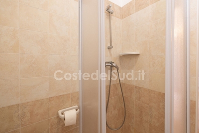 Appartamento con grande porticato centro e mare di sabbia a piedi. Lido Marini - Foto 15