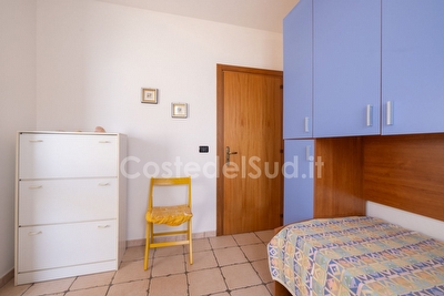 Appartamento con grande porticato centro e mare di sabbia a piedi. Lido Marini - Foto 19