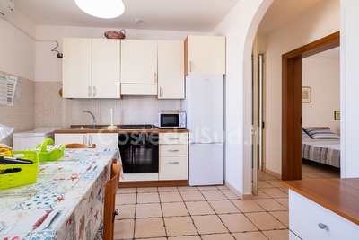 Appartamento con grande porticato centro e mare di sabbia a piedi. Lido Marini - Foto 7