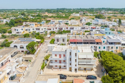 Appartamento spazioso primo piano passeggio e mare a piedi. Torre Pali - Foto 2