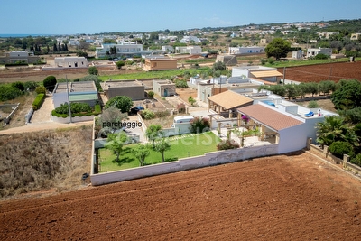 Casa tra mare e tanto verde aria pura e spiaggia vicina. Torre Pali - Foto principale