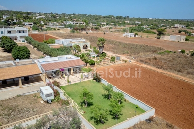 Casa tra mare e tanto verde aria pura e spiaggia vicina. Torre Pali - Foto 3