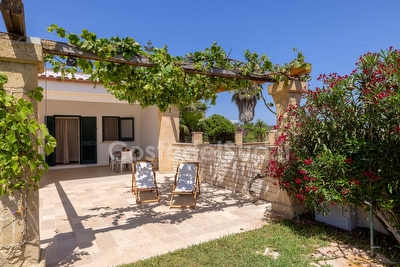 Casa tra mare e tanto verde aria pura e spiaggia vicina. Torre Pali - Foto 9