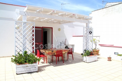 Appartamento con grande terrazzo e annesso portico. Torre San Giovanni - Foto 17