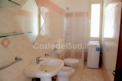 Appartamento con grande terrazzo e annesso portico. Torre San Giovanni - Foto 28