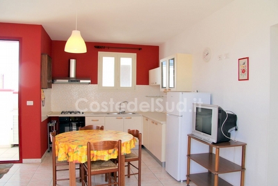 Appartamento con grande terrazzo e annesso portico. Torre San Giovanni - Foto 8