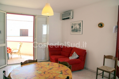 Appartamento con grande terrazzo e annesso portico. Torre San Giovanni - Foto 9