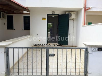 Appartamento con spazi esterni passeggio e mare di sabbia a piedi. Lido Marini - Foto 2