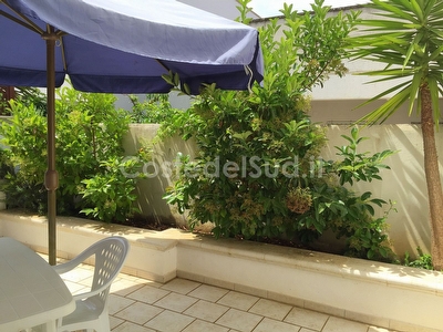 Appartamento con spazi esterni passeggio e mare di sabbia a piedi. Lido Marini - Foto 28