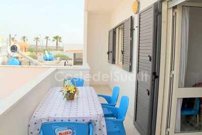 Appartamento terrazzo vista mare parcheggio privato spiaggia e centro vicini. Torre Pali - Foto 5