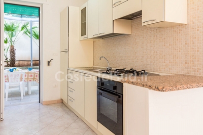 Casa vacanza, zona residenziale a pochi metri dal mare Torre Suda - Foto 14