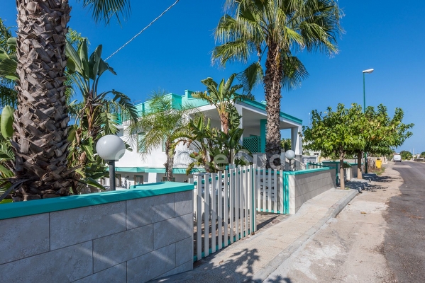 Casa vacanza, zona residenziale a pochi metri dal mare Torre Suda