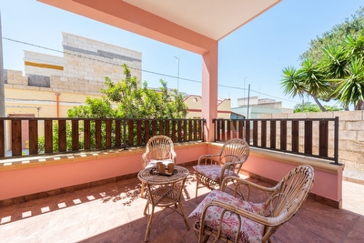 Villetta con pineta - 2 camere - posto auto recintato