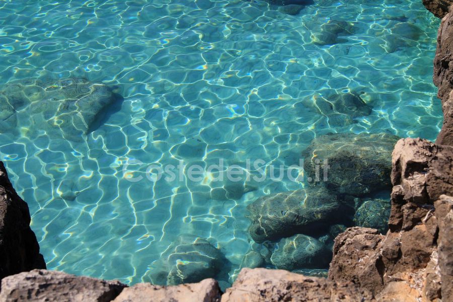 mare Limpido Con Sorgenti