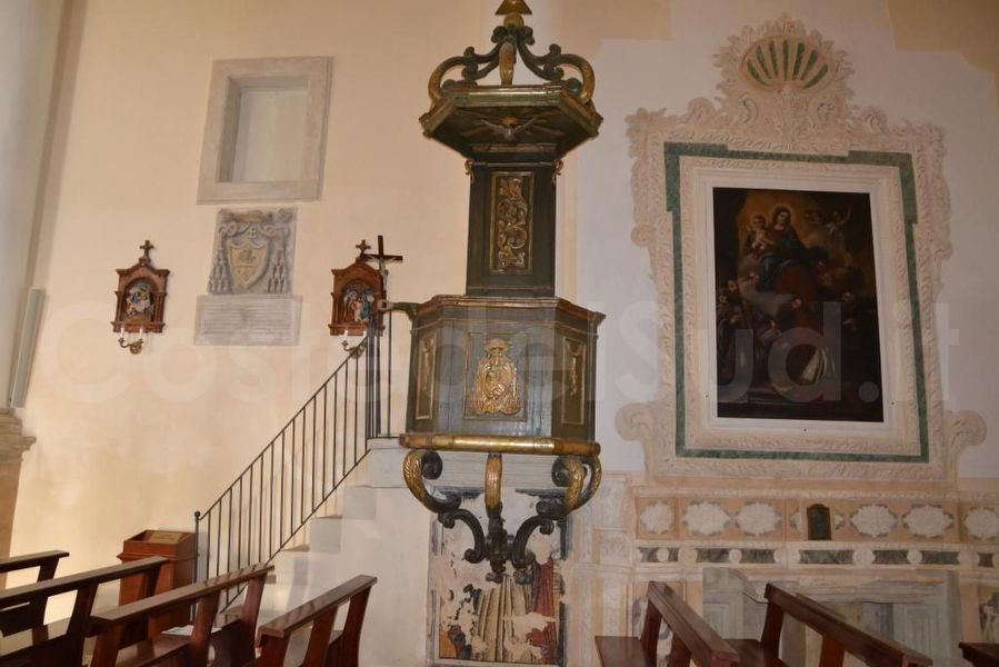 interno Cattedrale Di Castro