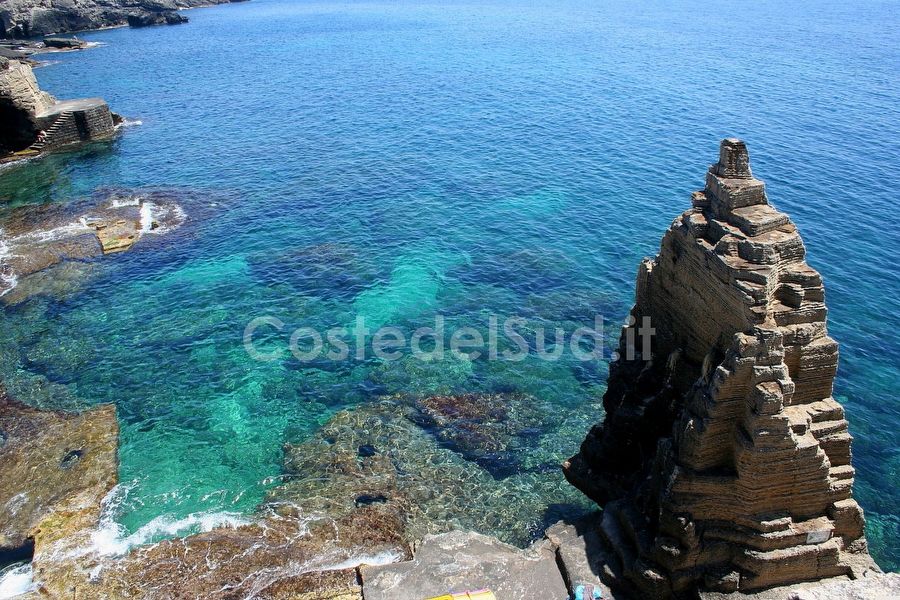particolare Faraglione