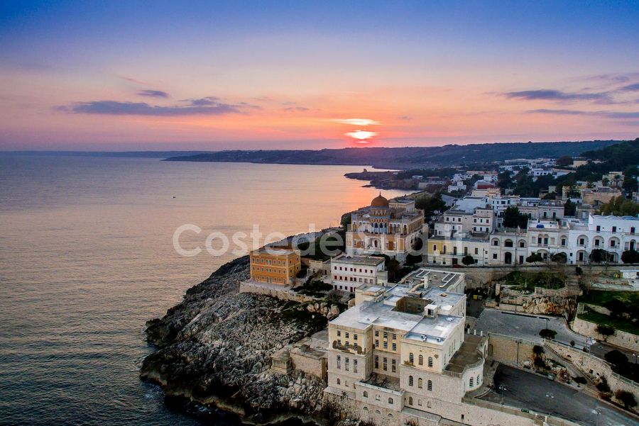 tramonto Su Villa Sticchi