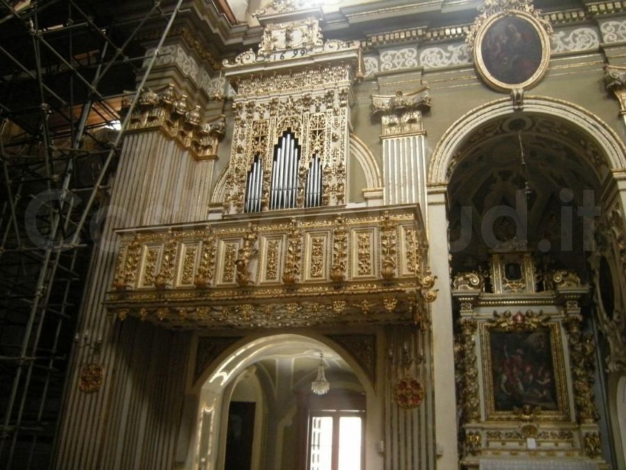 interno Santuario Del Santissimo Crocefisso Della Pieta
