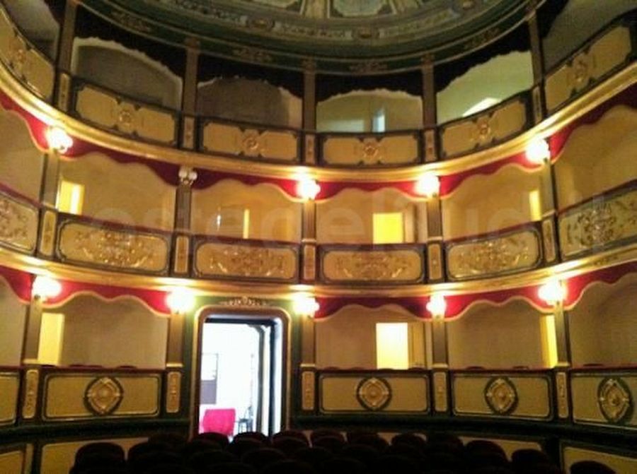 balconi Teatro Garibaldi